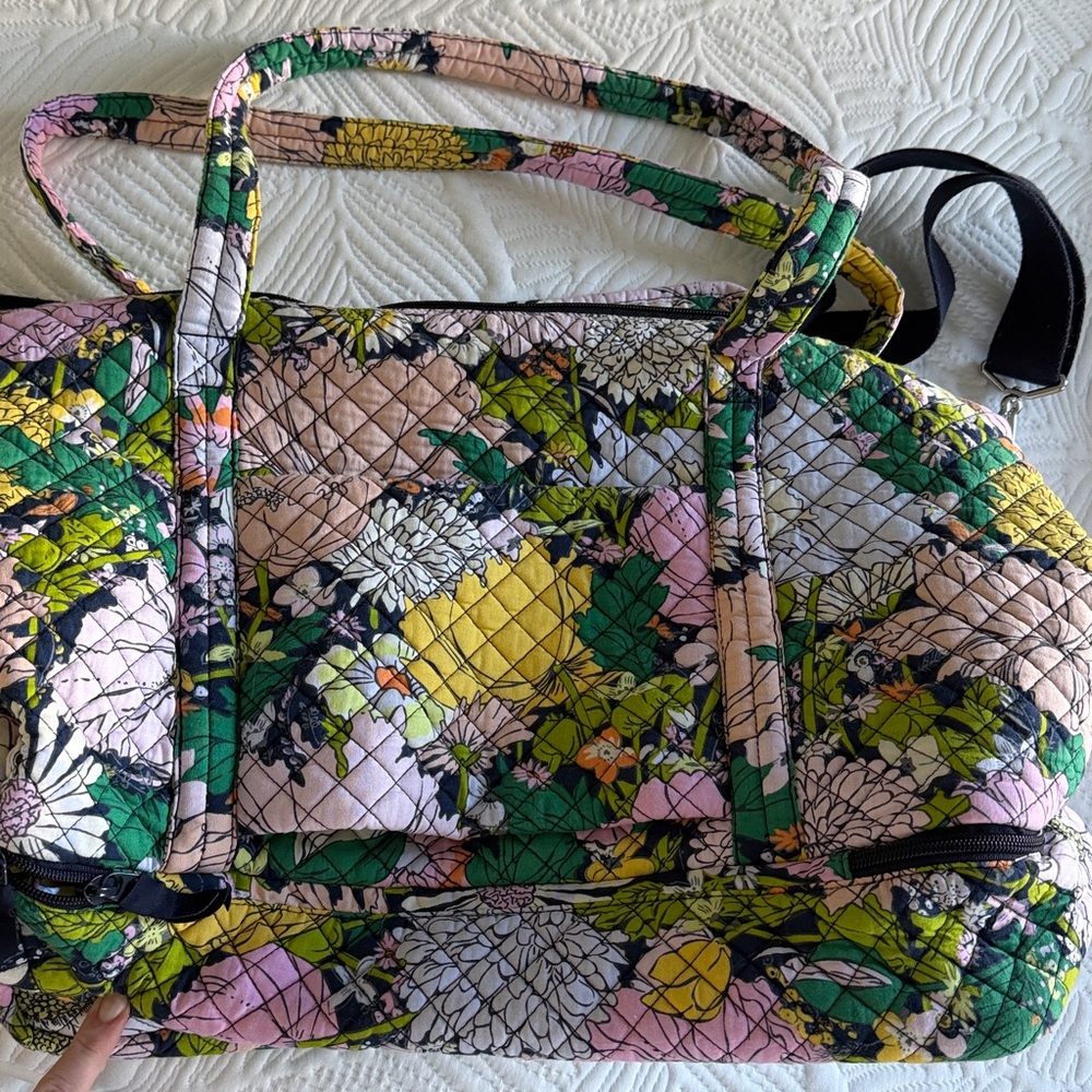 Vera Bradley Multicolor Floral Quilted Travel Bag - Picture 7 of 9